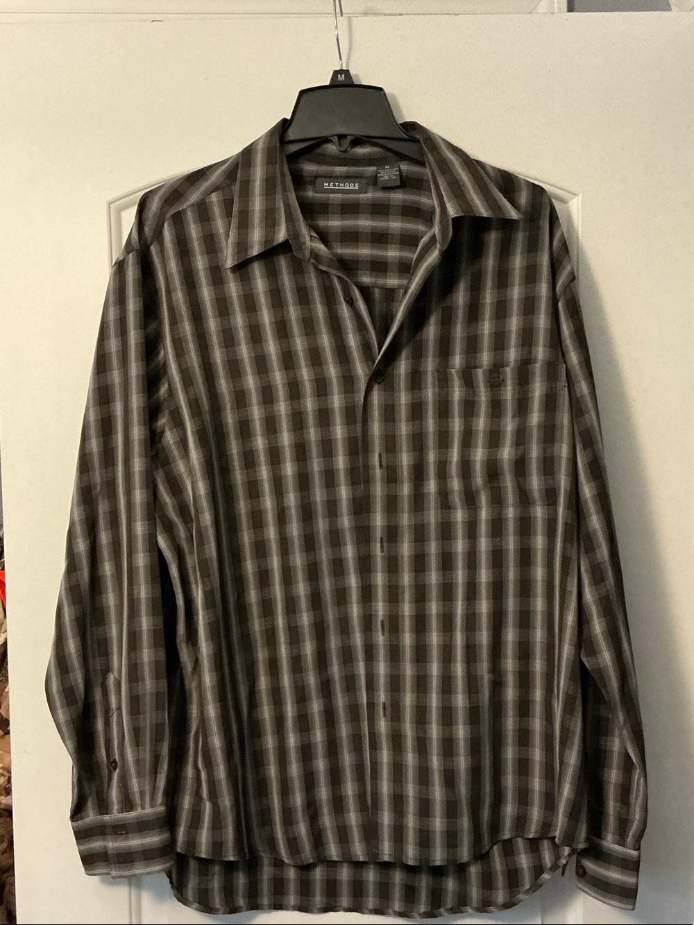 Metro Men's Brown & Gray Plaid Long-Sleeve Button-Down Shirt